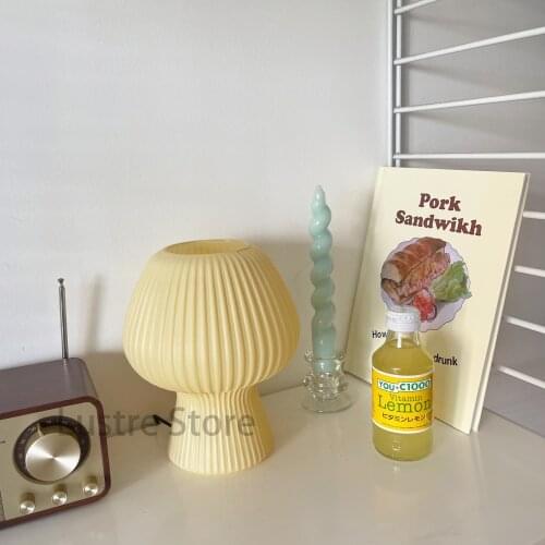 Medieval Retro Korean Ins Striped Mushroom Lamp Tulip Decorative Glass Table Lamp Bedroom Cute Bedside Lamp