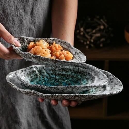 Japanese Restaurant Shell Shape Ceramic Tableware Sushi Dishes Sashimi Snacks Plate Creative Oyster Shell Dish