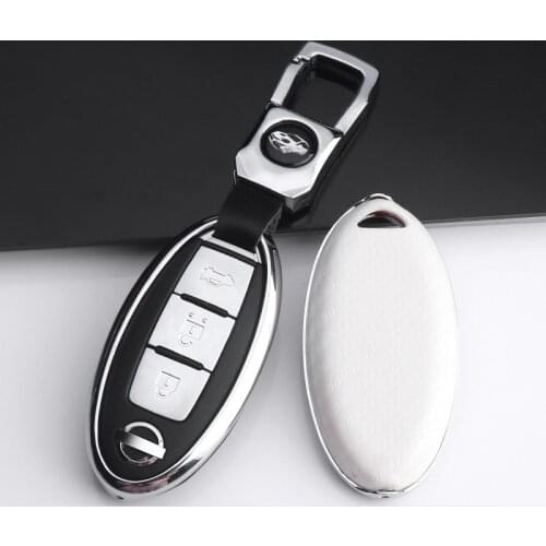 For Nissan Qashqai J10 J11 X-Trail t31 t32 kicks Tiida Pathfinder Murano Note Juke Carbon fiber+Zinc alloy Car Key Case shell