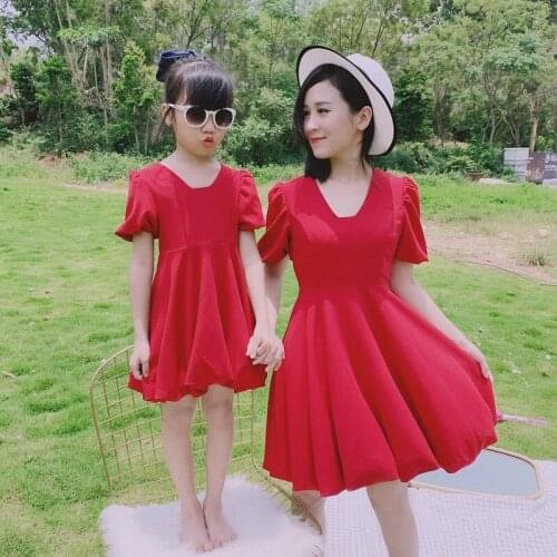 Mother Daughter Palace Style Retro Temperament Dress Parent-child Summer Dress 2021 New Bud Fluffy Dress Party Sundress