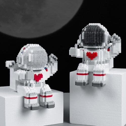 Heart Astronaut figures nanobrick space exploration micro diamond block with light building brick educational toys collection