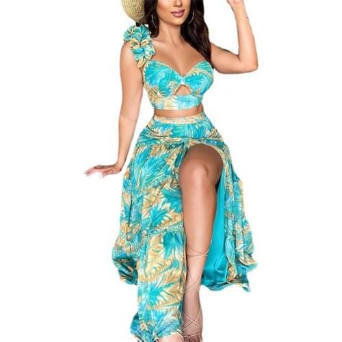 1 Set Crop Top Skirt Set Leaf Print One Shoulder Women Low Cut Top Split Hem Skirt for Dating