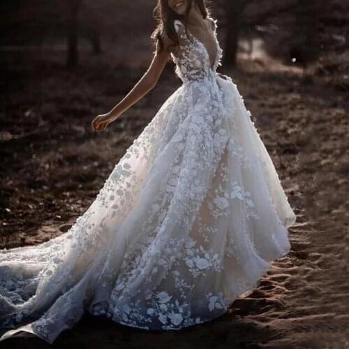 Short Sleeves Deep V Neck Floral Appliques Bridal Gowns Backless Vestido De Noiva Bride Dress Sexy Bohemian Wedding Dress