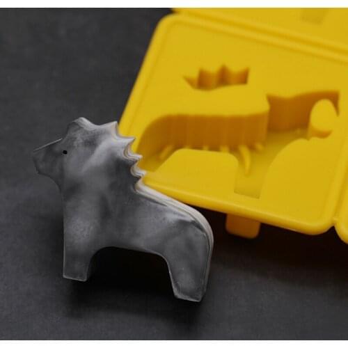 Annimal Candy Molds Silicone - There Are Four in a Set Chocolate Gummy Molds with Nonstick Food Grade Silicone T84A