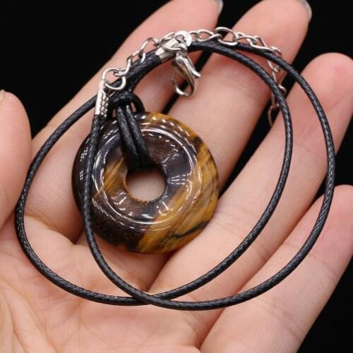 1pc Natural Stone Semi-precious Stones Round Semi-hole Beads Tiger Eye Pendant Necklace Ladies Couple Banquet Gift30x30mm