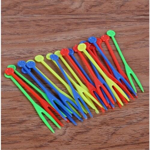50 PCs/ Lot Cute Plastic Fruit Toothpick Lovely OK Cartoon Forks Bento Decorative Tableware Food Picks Fish Fork Dessert