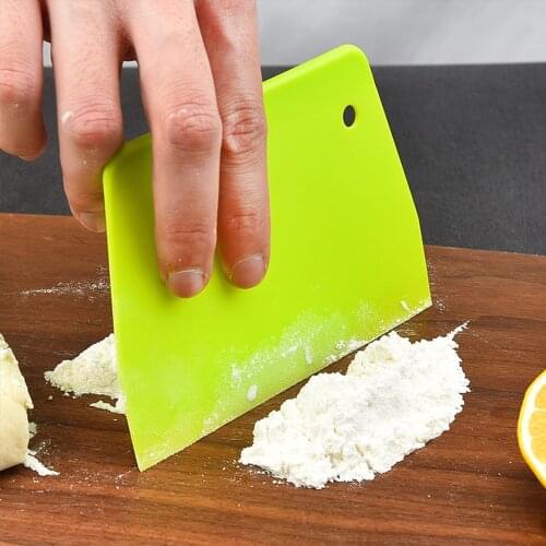 Baking Tools Plastic Scraper Trapezoidal Scraper Small Cream Cake Dough Cutter Baking Scraper