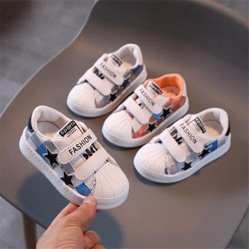 Disney childrens shoes, 2021 new private label soft bottom sandals in child Velcro play shell head of casual shoes