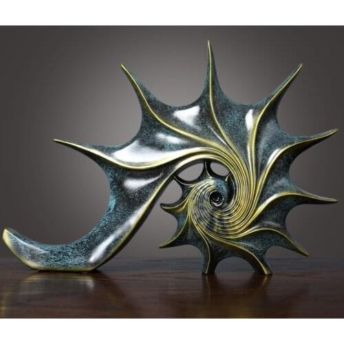 European Home Decorations Abstract Personality Conch Ornaments Sculpture Crafts Living Room Porch Bar Wine Cabinet Display