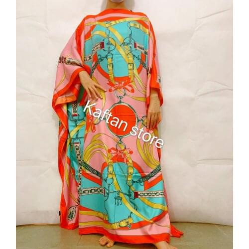 Европейская одежда 2020 popular printed Kuwait Bohemian silk kaftan maxi dress free Size middle East Muslim Women Abaya robe