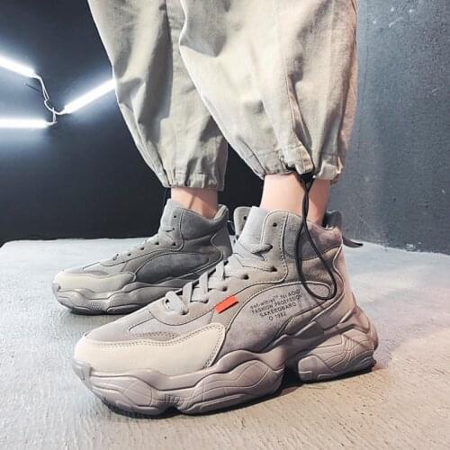 2021 New Mens Vulcanized Shoes Breathable High Top Lace Shoes Upward Sports Shoes Casual Shoes Thick Soled Sports Shoes