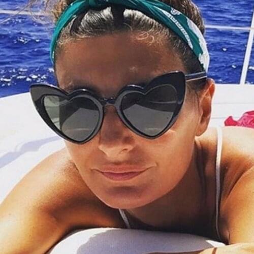 Fashion Women Heart-Shaped Sunglasses Retro Brand Design Sun Glasses For Women Vintage Gafas Shade Oculos De Sol