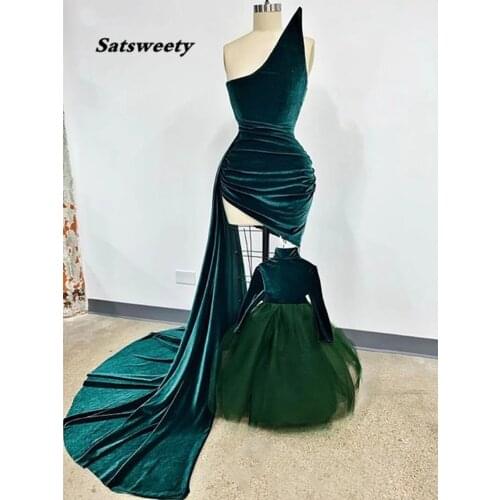 New Design Asymmertrical Strapless African Black Girls Emerald Green Velvet Short Prom Dresses 2021 With Side Train