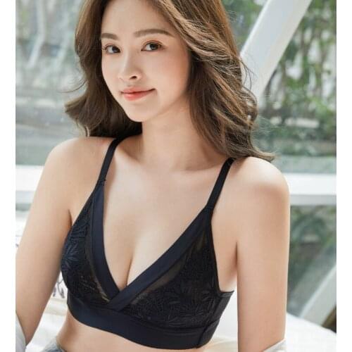 Sexy Refreshing French Style Lace Triangle Push Up Bras Ultra Thin Women Seamless Without Rim Minimizer Brassiere Comfy Lingerie