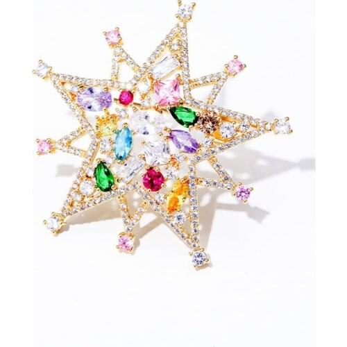 Delicate Colorful Zircon Flower Brooches for Women Sweet Coat Scarf Accessories Romantic Brooch Pin Fashion Jewelry Broche Pin