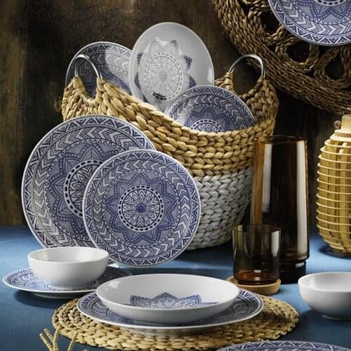 Kutahya has Porcelain Zeugma 24 Piece 88200 Pattern Dinner set