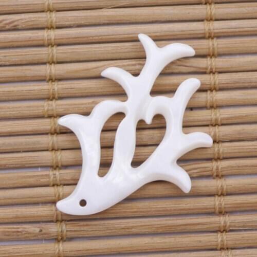 Natural Antlers Shell White Mother of Pearl Pendants Charms deer horn 1 PCS