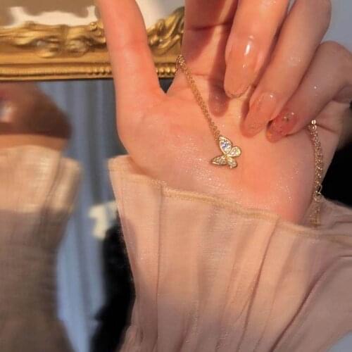 Cute Butterfly Necklace Women fashion Korean Rhinestone clavicle Simple Cold Wind Student Necklace