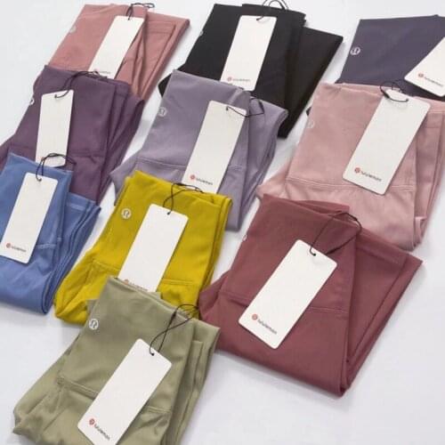 Yu Yao Xiu Xiu Women's Pants