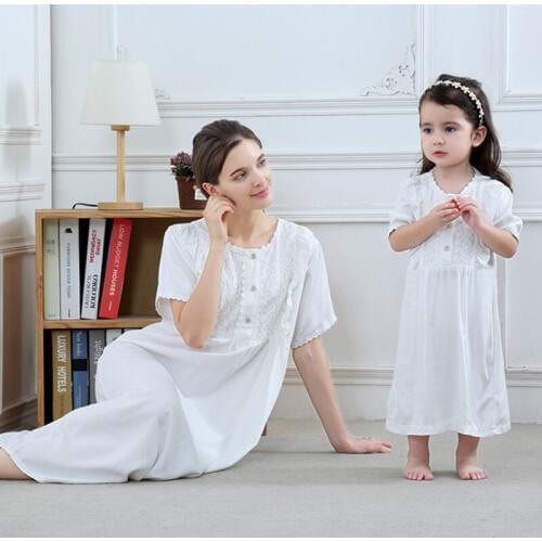 Retro Nightgowns Pajamas for Girls Mother and Daughter Family Matching Dresses Women Girl Nightgowns Mom and Daughter Dress