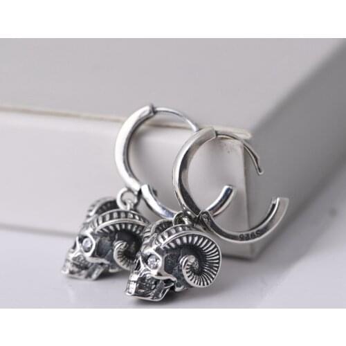Personality Satan Sheeps Skull Dangle Earrings for Motorcycle Party Men Womens Devil Earrings Retro Hip Hop Jewelry Gifts