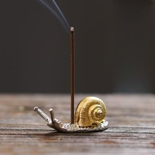 Creative Metal Snails Incense Burner Alloy Tea Pet Crafts Home Ornaments Decoration Sandalwood Incense Burner Stick Incense Plug