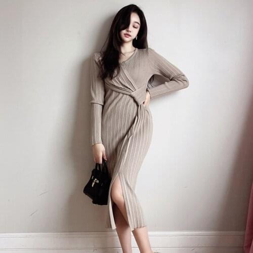 New Korean Style Women Temperament V-Neck Solid Color Slim Long Sleeve Knitted Bag Hip Split Base Sweater Dress 2021 Spring