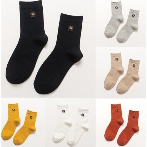 QJapanese Style Breathable Pure Color Cotton Crew Socks Mid Tube Stockings Embroidery Cartoon Bear 1Pair Sock for Women