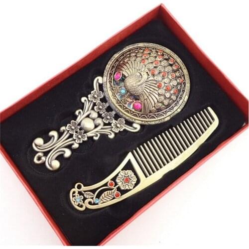 2PCS Brand New Women Chic Retro Vintage Pocket Mirror Compact Makeup Mirrors Comb Set Hand Make Up Bronze Hollowed Vanit