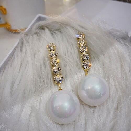Korean Baroque Style Pearl flower Rhinestone Earrings Fashion Round Pearl Pendant Earrings Jewelry Boucle D'oreille Femme
