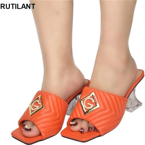 2021 Ladies Dress Shoes Patent Leather Wedding Shoes for Women Bride High Heels Sexy Ladies Square Toe Clear Rhinestone Heels