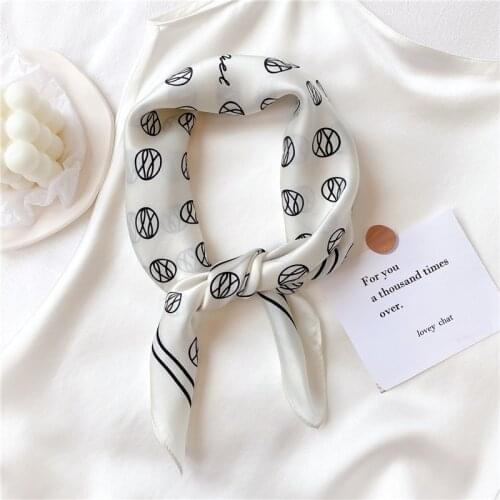 2021 Summer Real Silk Scarf for Women Bandana Foulard Neck Hairband Tie Fashion Lady Neckerchief Print Square Scarves Spring New