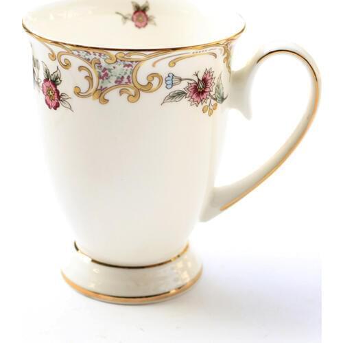 European Court Style Coffee Mug With Spoon Bone Porcelain Milk Cup Drinking Coffee Tea Cup Gift