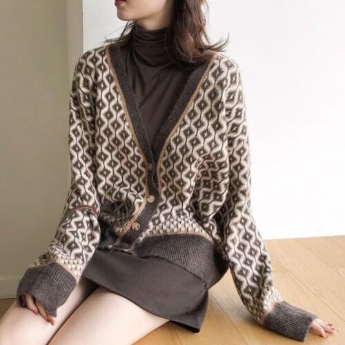 Vintage Cardigans For Women V-neck Long Sleeve Fall Plaid Sweaters Loose Lazy Knitted Coat Female Sweater Fashion Outerwear W064