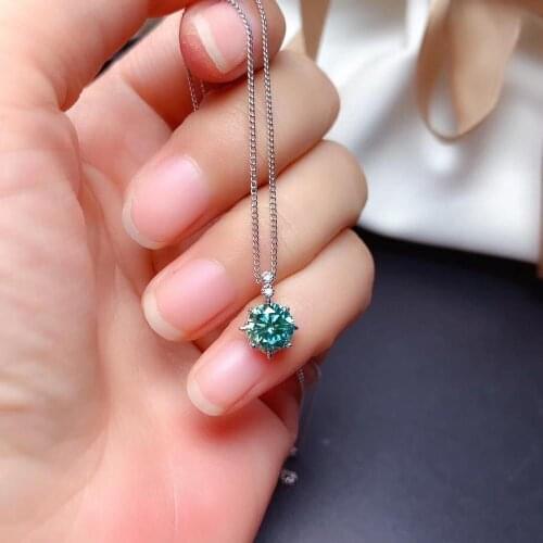 Pouring shiny green moisanite gemstone necklace women silver necklace jewelry 925 sterling silver birthday gift