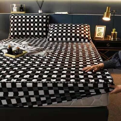 Soft Warm Short Plush Quilted Mattress Cover Twin Customized Super Smooth Thicken Velvet Fitted Sheet Not Including Pillowcase