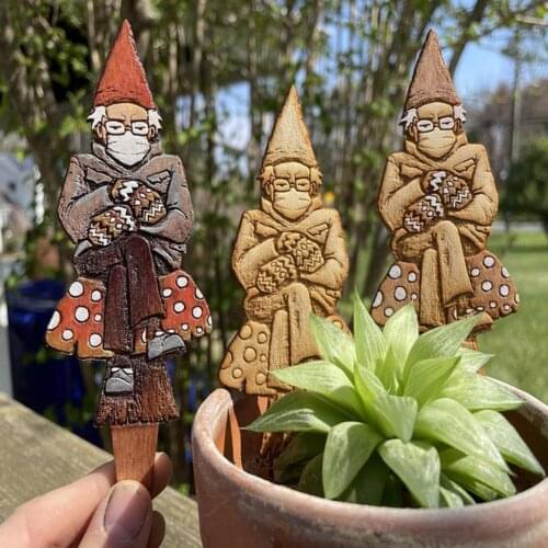 Plant Stake Eco-friendly Waterproof Wood Easter Decoration Yard Garden Stake for Home Garden gnome plant garden pile ornament