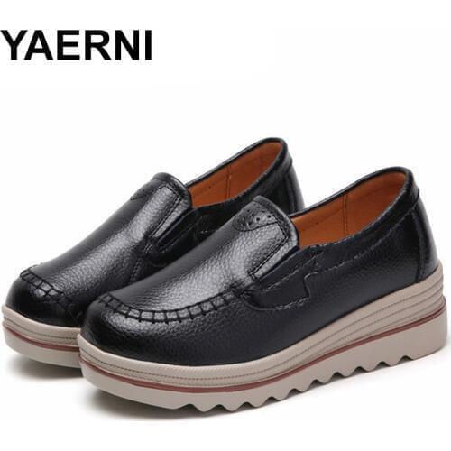 YAERNIAutumn Women Flats Shoes Platform Sneakers Moccasins Casual Shoes Women Creepers Slip On Flats Genuine Leather Ladies Loaf