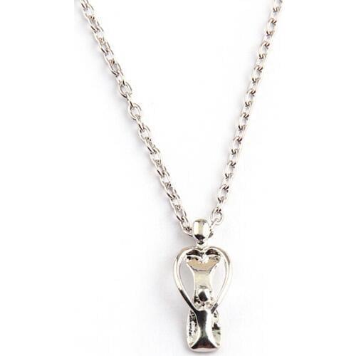 Free shipping Fashion alloy mother hug children charm pendant holiday gift Women Necklace for lady