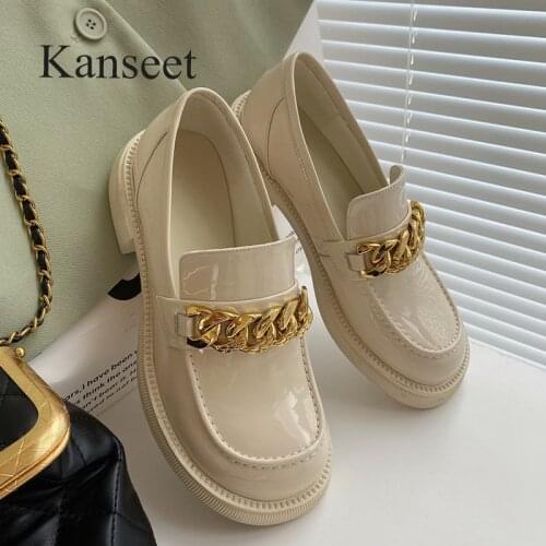 Kanseet Metal Chain Decoration Cow Patent Leather Shoes 2021 Autumn New Womens Pumps Round Toe Mid Heels Casual Loafers Beige