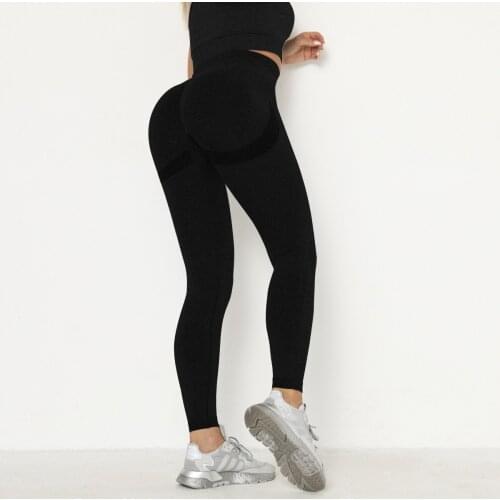 2021 New Womens Seamless Yoga Clothes Buttocks Moisture Wicking Yoga Pants Sports Fitness Pants Sexy Hips Leggings
