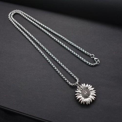 SOHOT Hip Hop Punk Angel Butterfly Rabbit Alien Flame Planet Blade Taiji Gossip Sunflower Necklace Unisex Jewelry Drop Shipping