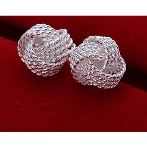 YANGUILI Stud Earrings