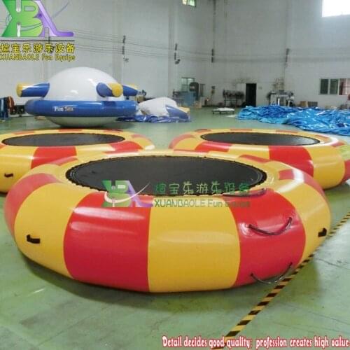 2-5m Diameter Durable Air Bouncer, Floating Water Trampoline