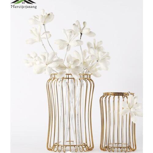 2Pcs/Set Table Vases Europe Metal Gold Flower Vase Geometric Shape Hollow Flower Holder for Home/Wedding Decoration Gifts G065