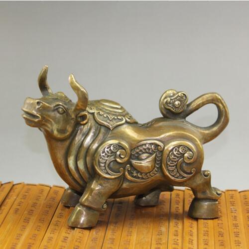 Pure bull Zhaocai BRASS bull gifts yellow bull antique antique ornaments of Wall Street Feng Shui Niu