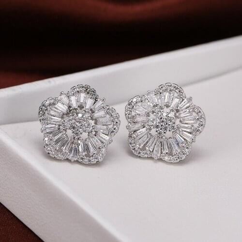 DE220 Fashion Sweet Delicacy 4A Zircon Flower Geometry Ear Stud GIRLS Gift Party Banquet WOMENS Jewelry Earrings 2021