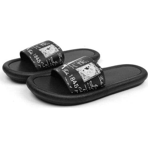 2021 New Cute Cartoon Slippers Womens Summer Dormitory Home Couple Outdoor Non-Slip Home Sandals
