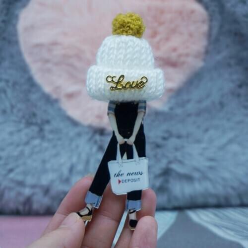 Fashion model Brooch Pins for Woman Girls diy Cartoon badges Acrylic Brooches Clothing Jewelry Accessories