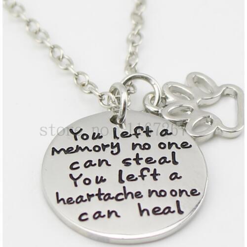 2015 Pet Loss Necklace "You left a Memory no one can steal, " Necklace Dog cat Memorial jewelry Pet Paw Print Necklace